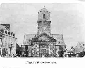  L'église d'Ernée avec son ancien clocher