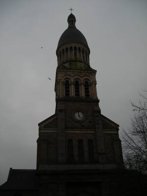 Le clocher actuel de l'église d'Ernée 
